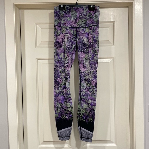 Lululemon Wunder Under Hi-Rise Leggings - Picture 6 of 10